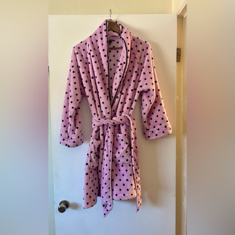XS Victoria's Secret Pink & Black Polka Dot Fleece Robe